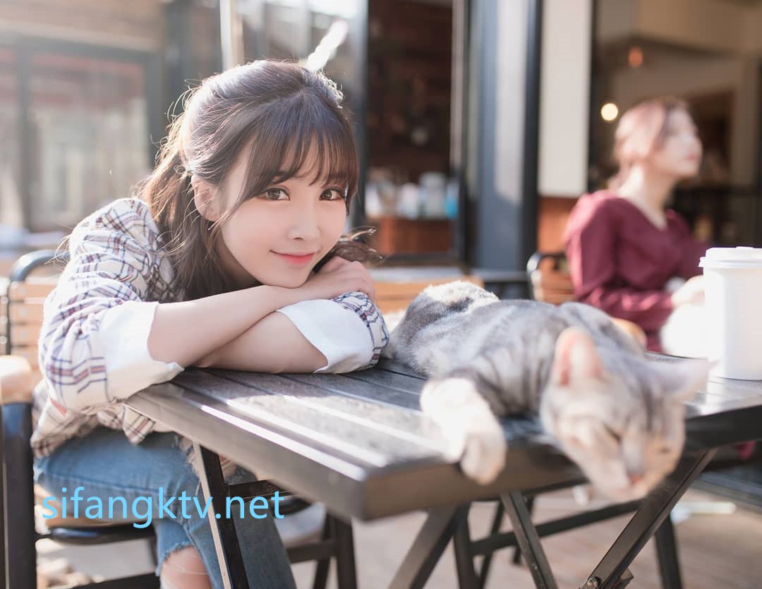 【2024-02-04】Fan meeting sex in room cafe