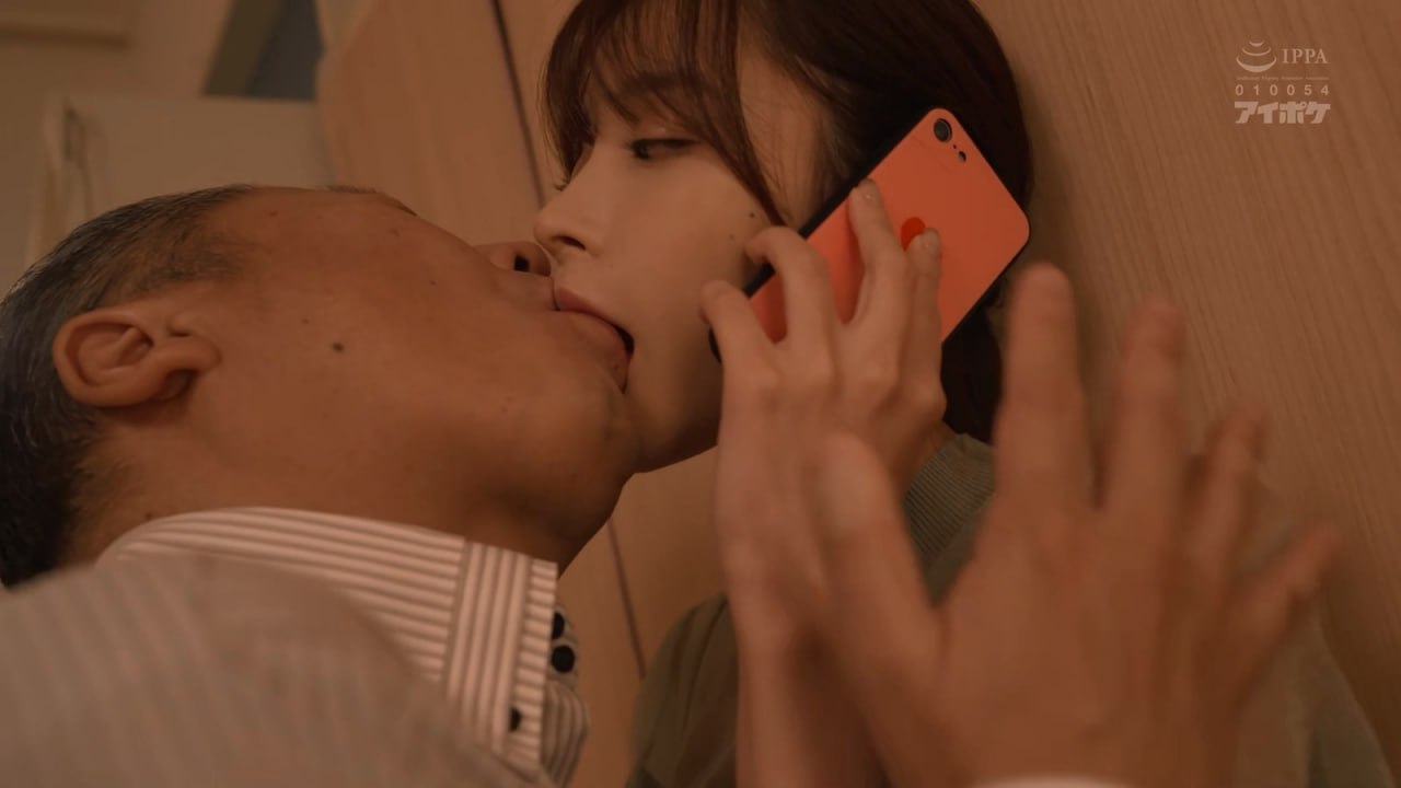 AMOZ-107 連れ込みナンパ人妻喰い！澄ました顔してホントは欲求不満な主婦と生姦中出し9人隠し撮り！（4）